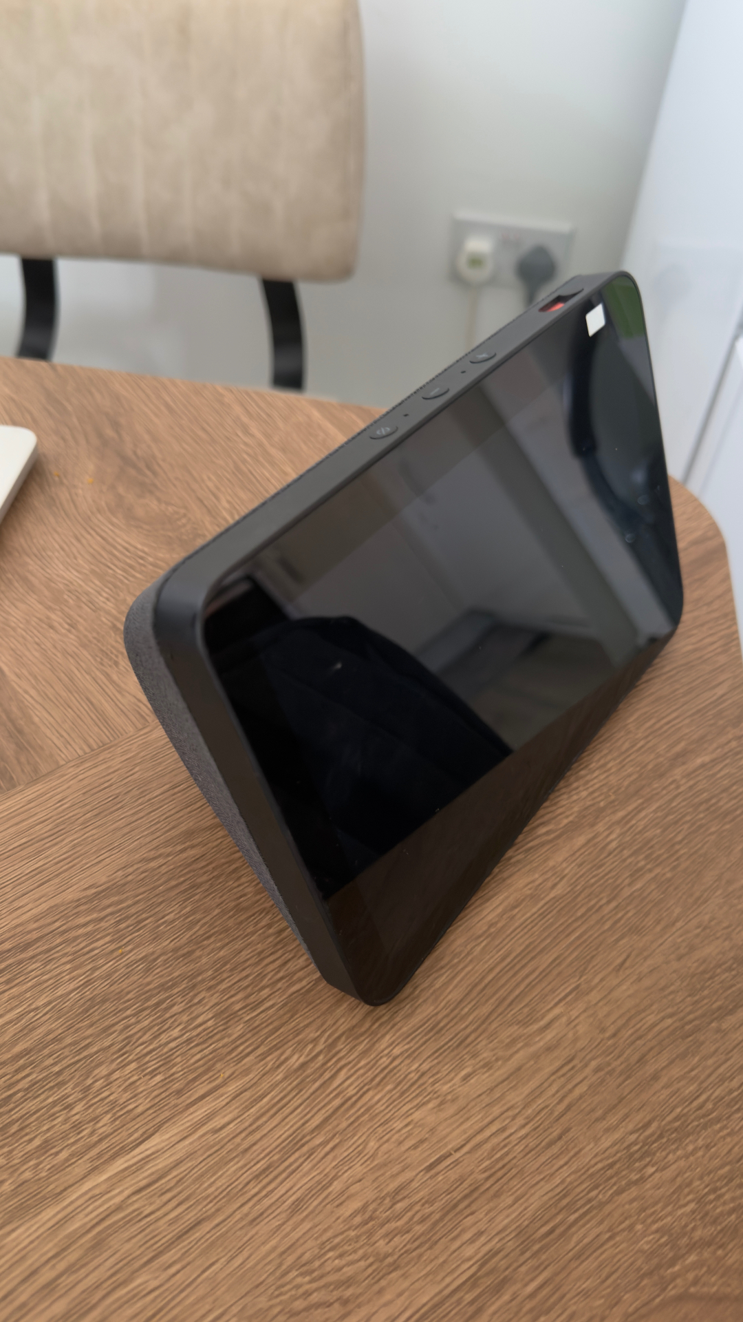 Amazon Echo Show 8 (2nd Gen, 2021) – Nearly New
